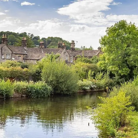The Belle - A Lovingly Converted Grade II Listed Home From Home In Bakewell Exterior photo