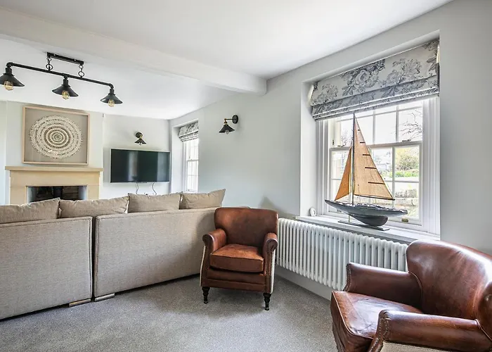 The Belle - A Lovingly Converted Grade II Listed Home From Home In Bakewell