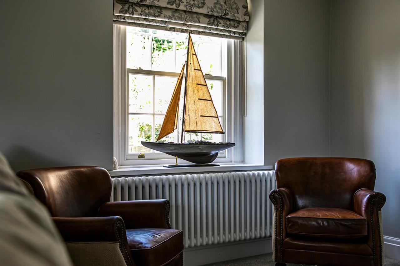 The Belle - A Lovingly Converted Grade Ii Listed From In *